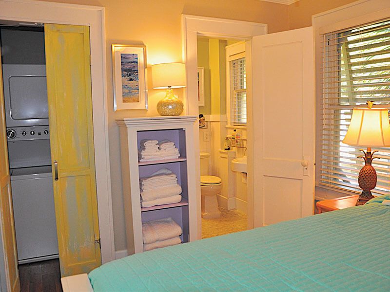 Gene's Loft East St Pete Rental