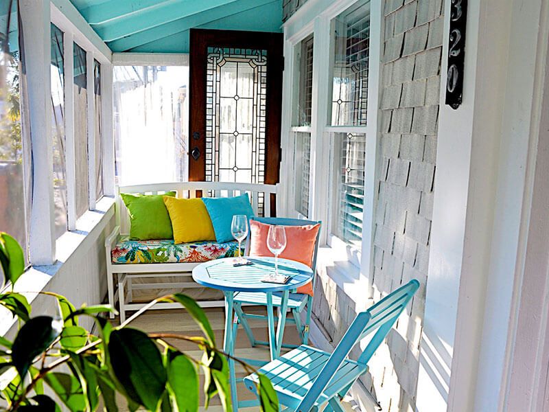 Gene’s Carriage Loft West St Pete Rental