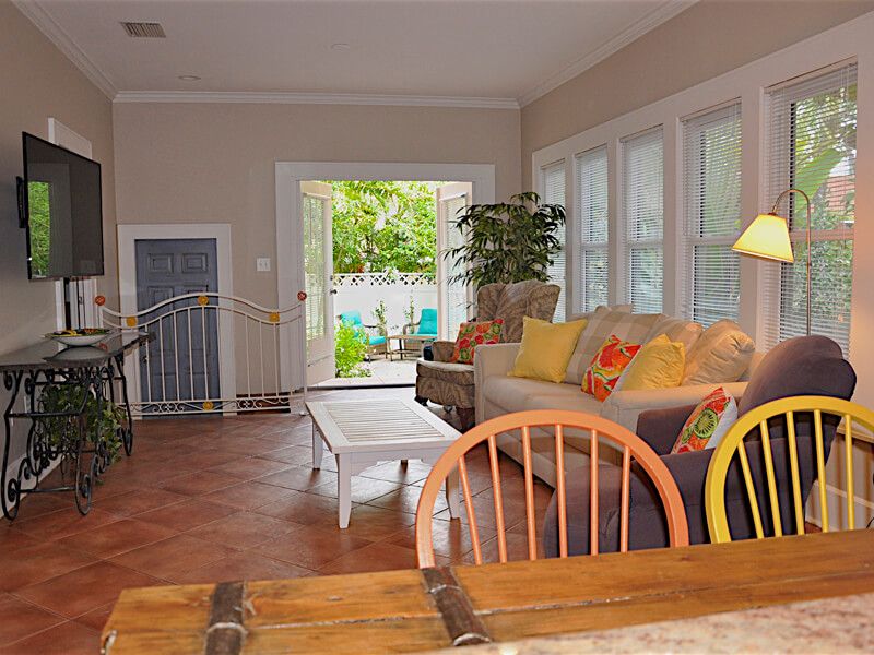 Winnie Belle St Pete Rental
