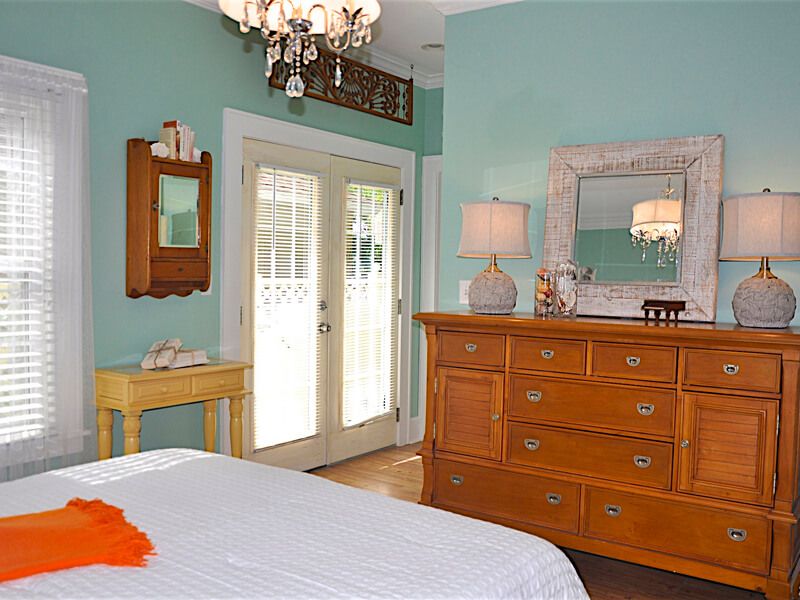 Winnie Belle St Pete Rental