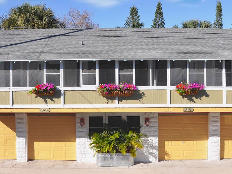 Gene’s Carriage Loft West St Pete Rental